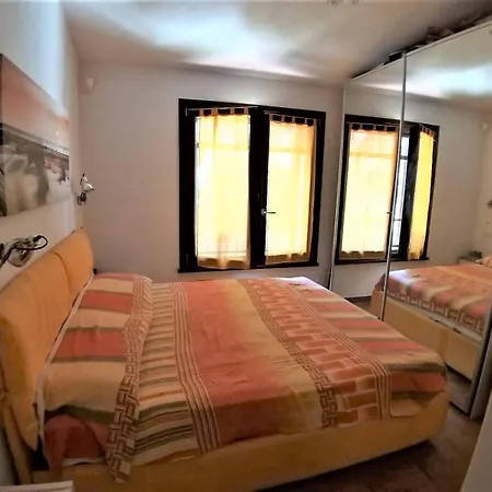 Isolabella E12 Semesterbostad